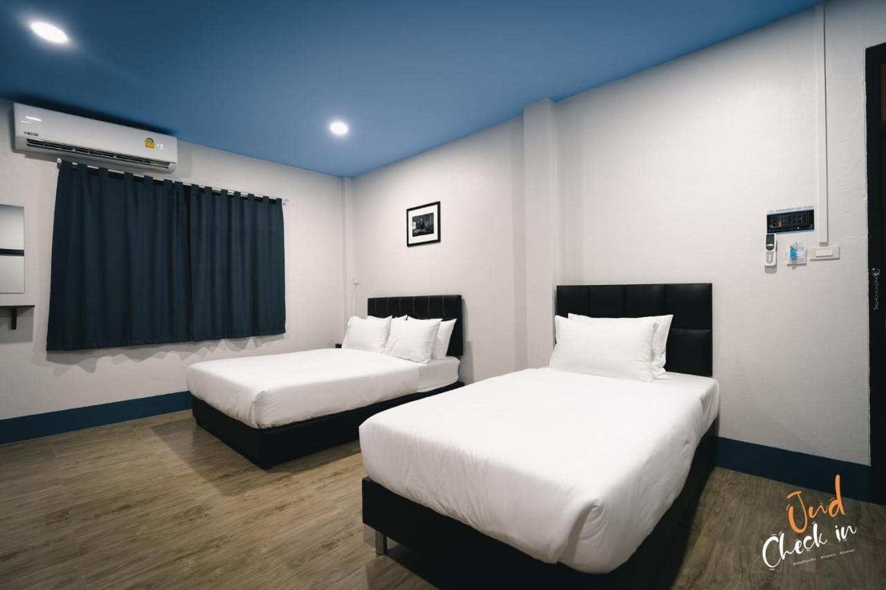 Udomsuk Hotel Сатун Екстериор снимка