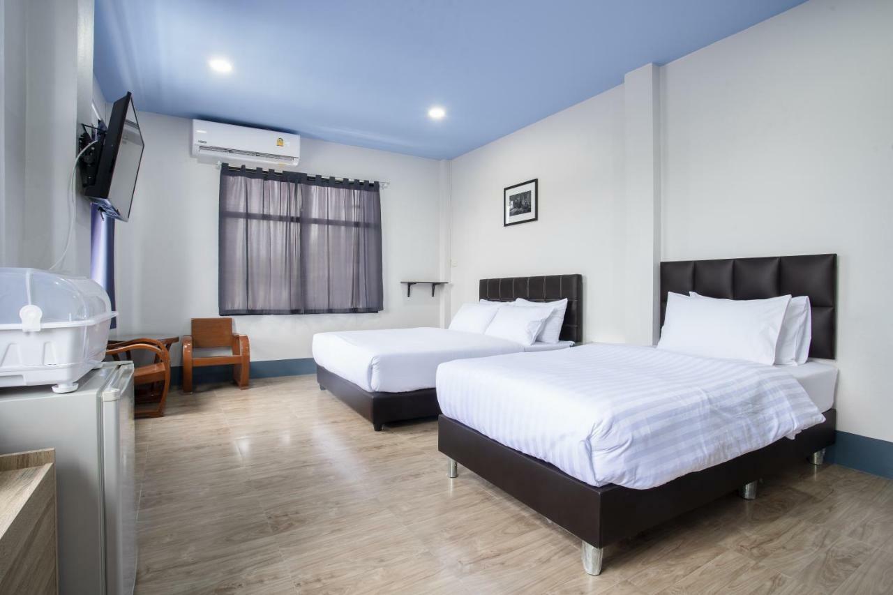 Udomsuk Hotel Сатун Екстериор снимка