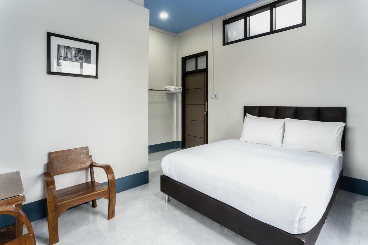 Udomsuk Hotel Сатун Екстериор снимка